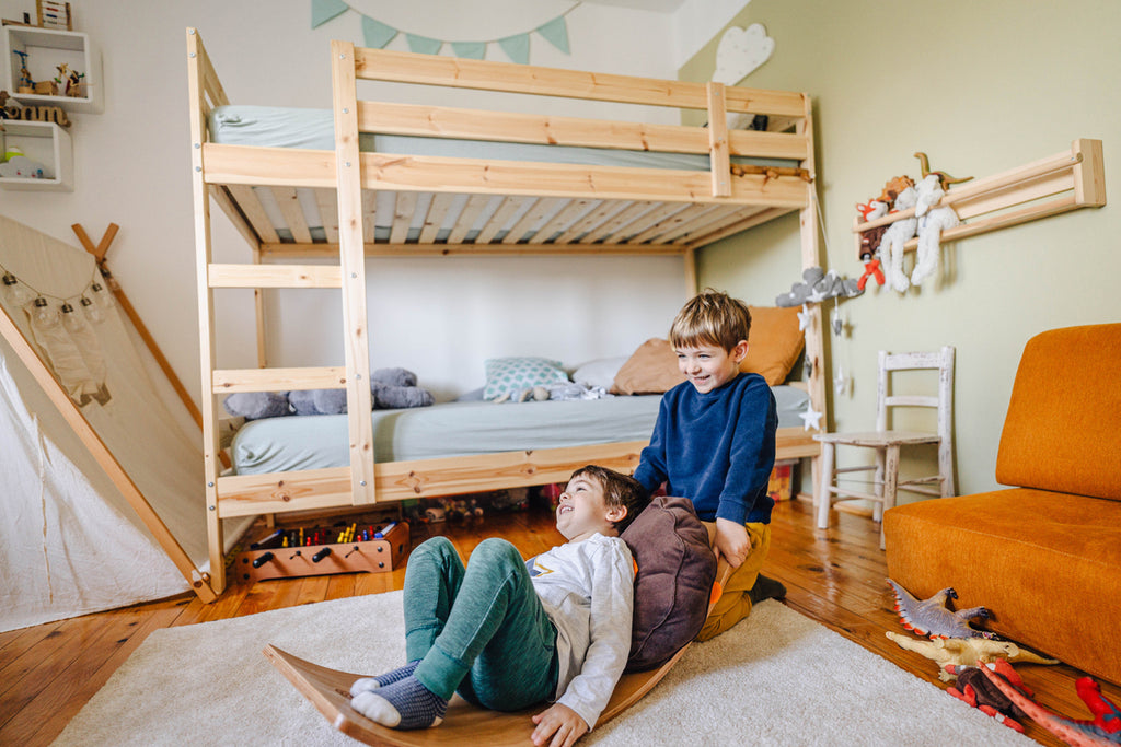 The Pros and Cons of Bunk Beds for Kids: A Parent's Guide