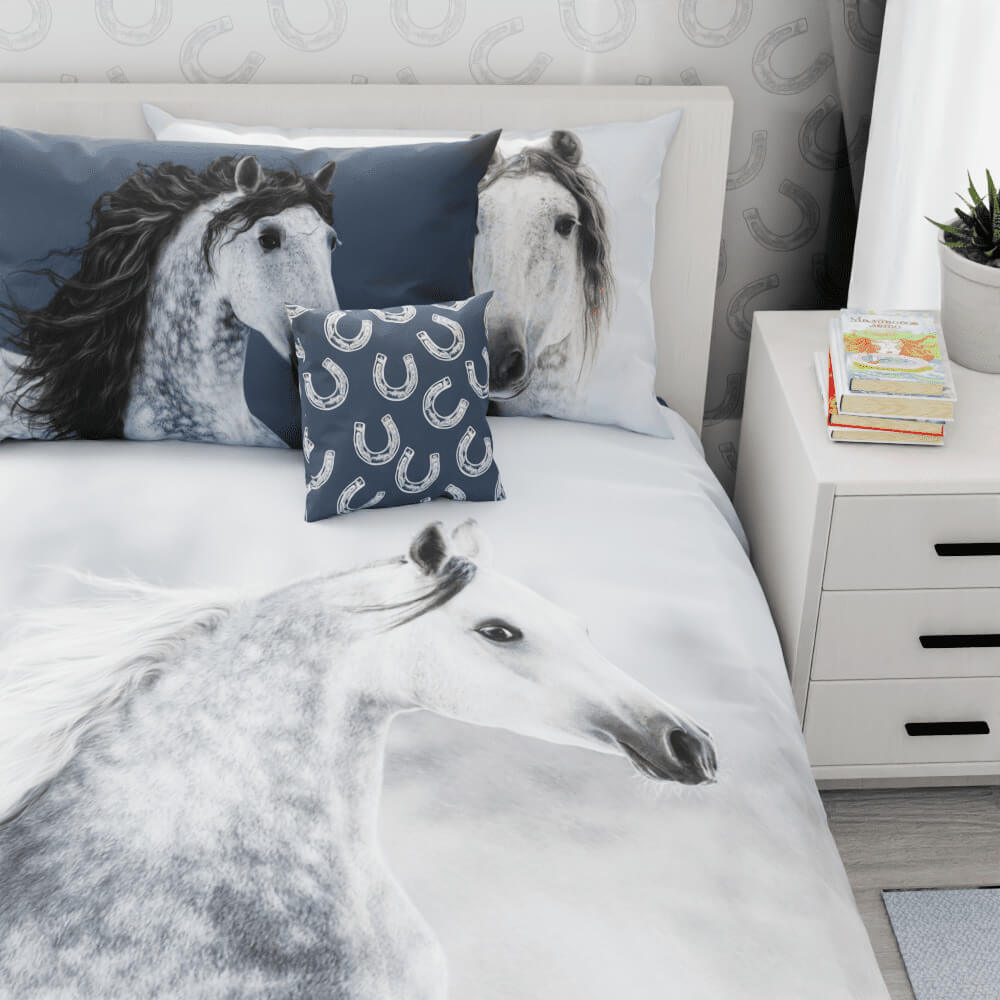 Snow Horse Reversible Duvet Bed Set - Kidz Bedding