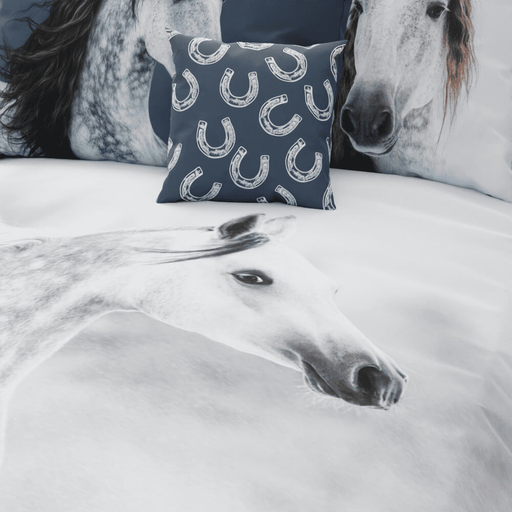 Snow Horse Reversible Duvet Bed Set - Kidz Bedding